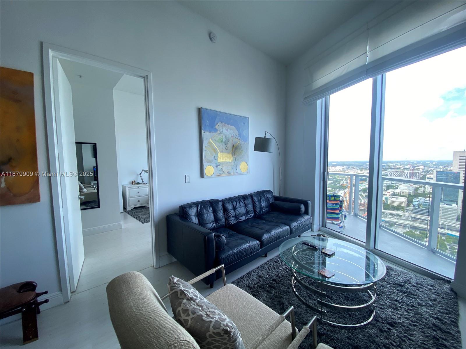 185 SW 7 ST 4405