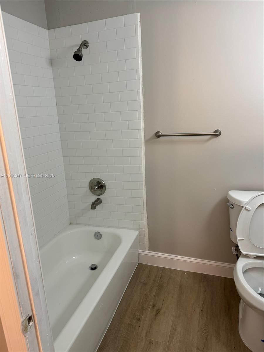 NARANJA LAKES CONDO NO 5 - Residential Lease