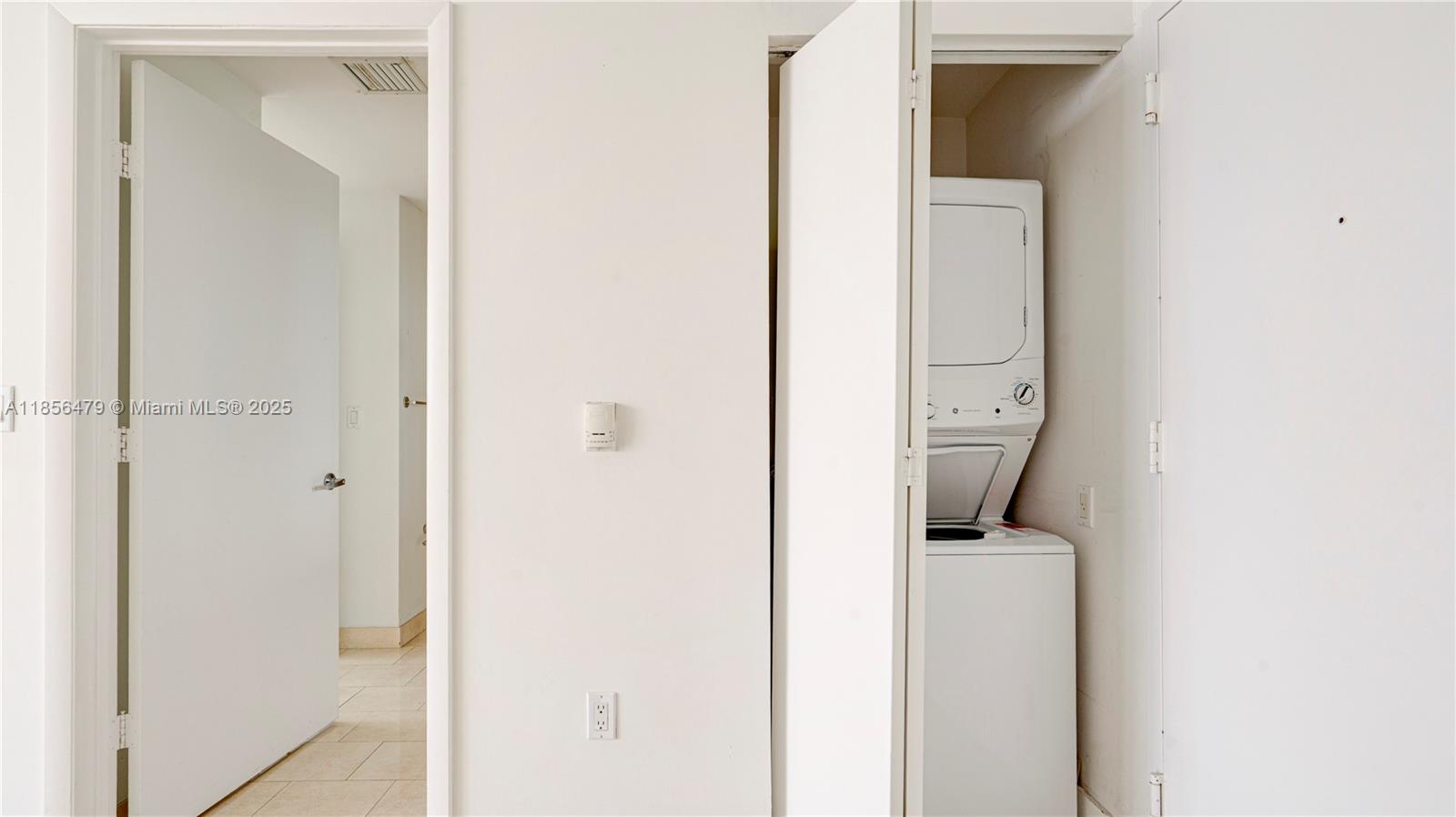 IVY CONDO - Residential