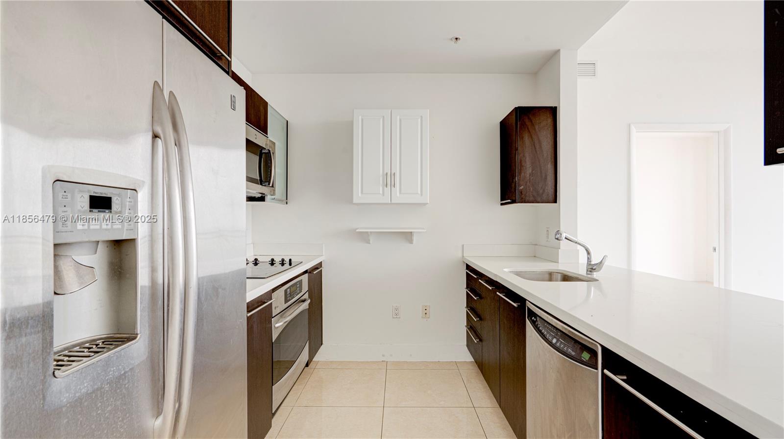 IVY CONDO - Residential