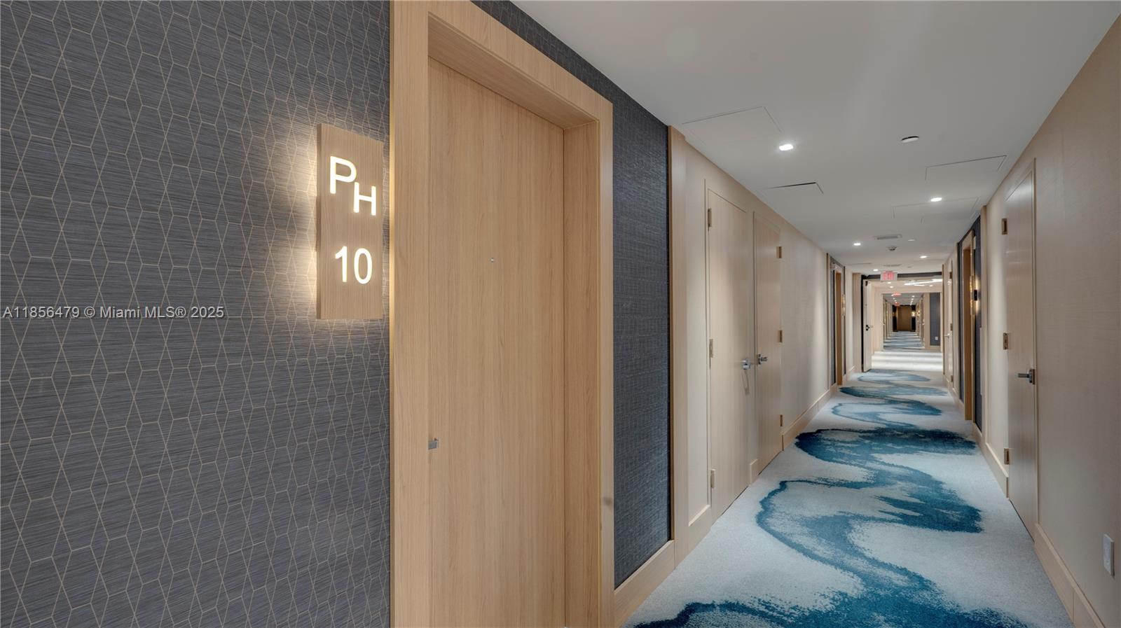 IVY CONDO - Residential