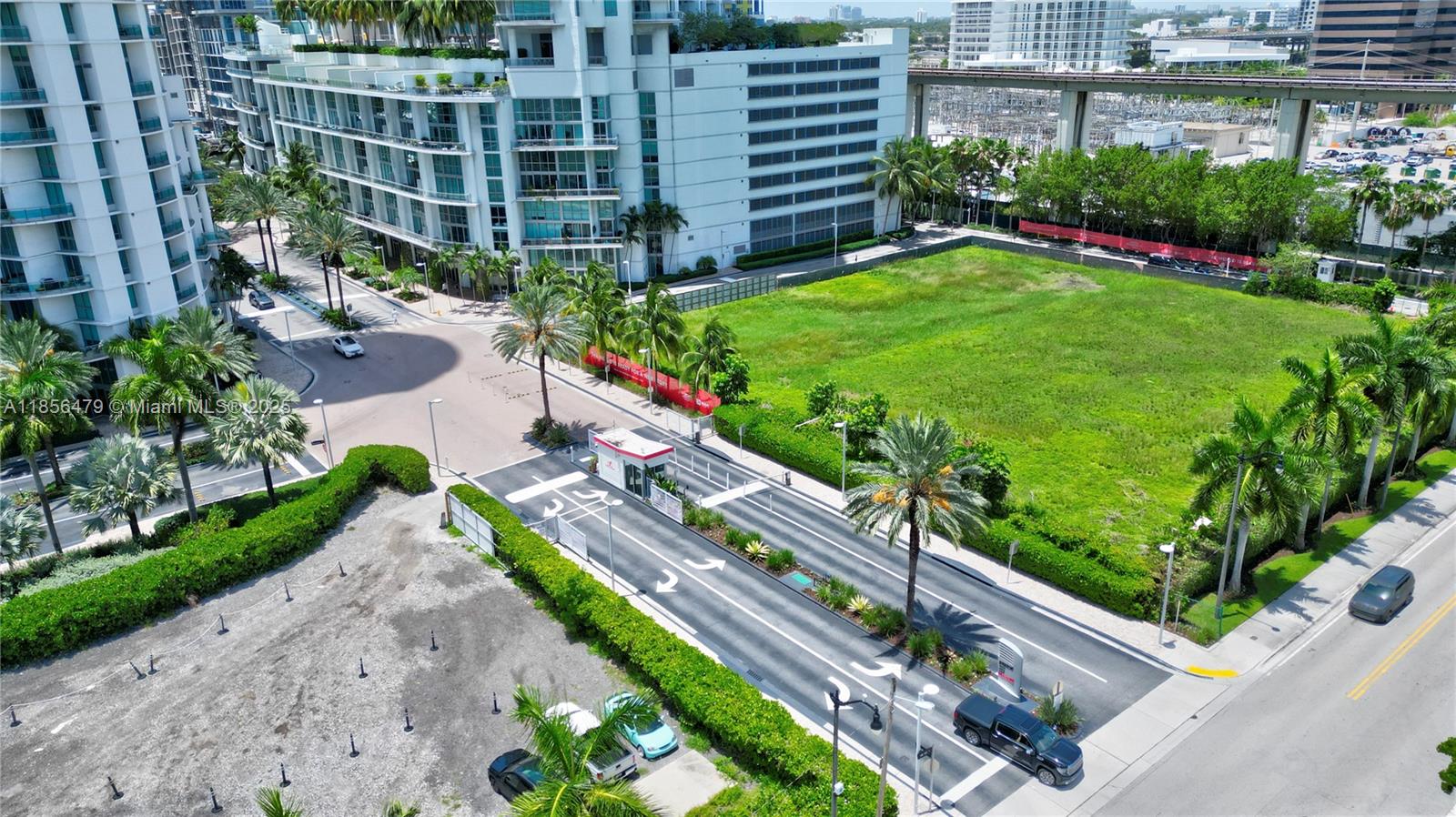 IVY CONDO - Residential