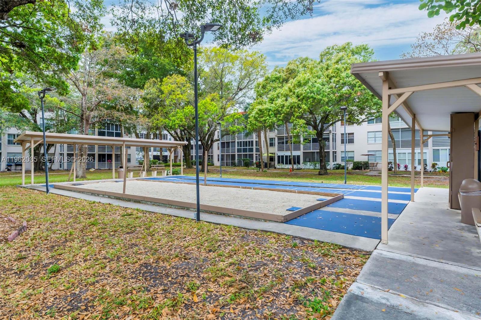 CYPRESS CHASE CONDO NO 8 - Residential