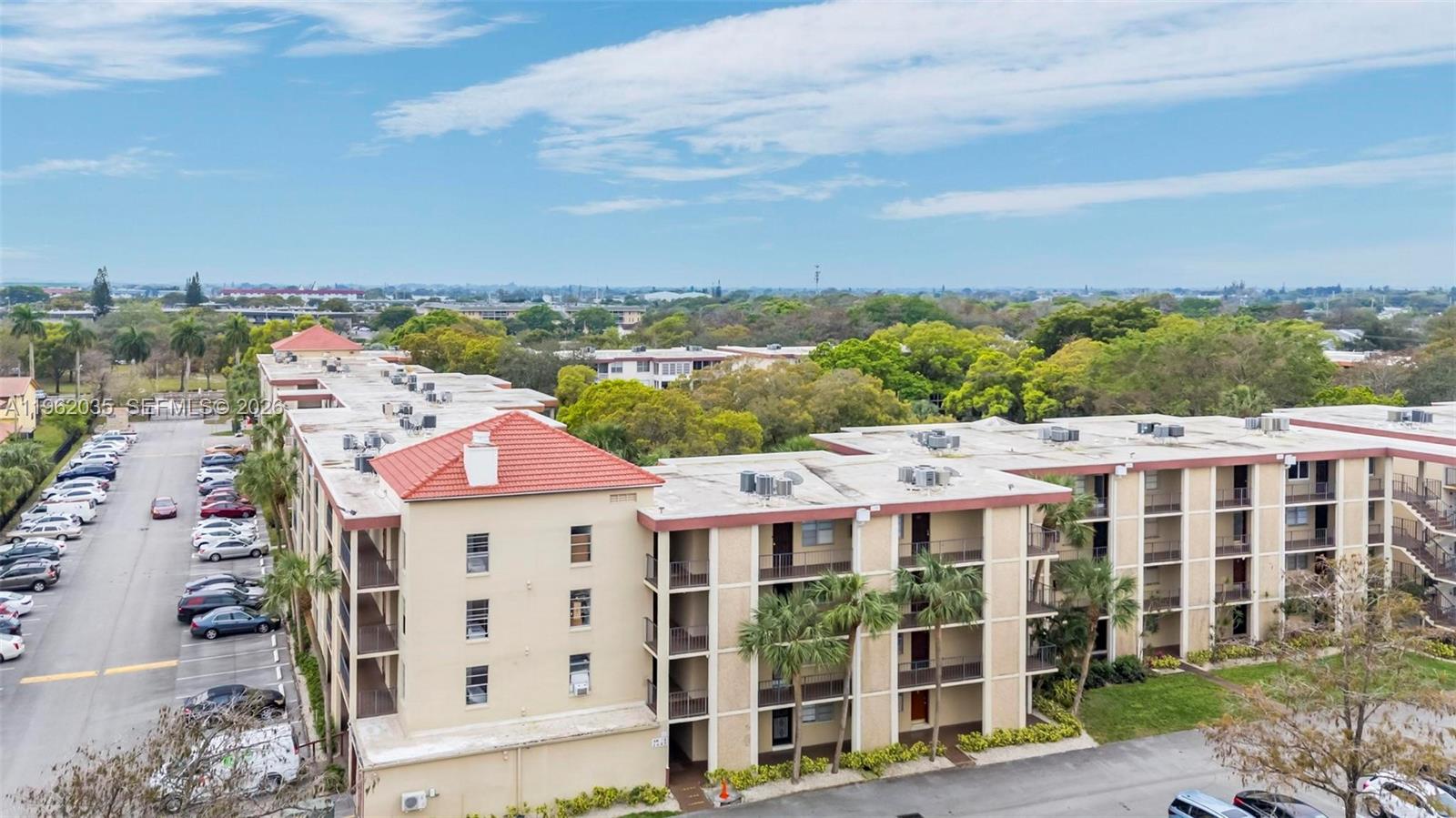 CYPRESS CHASE CONDO NO 8 - Residential