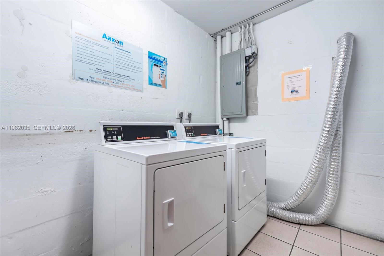 CYPRESS CHASE CONDO NO 8 - Residential