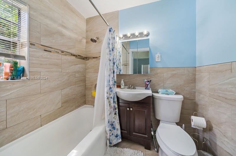 LAKE WORTH TOWN OF - Residential Income