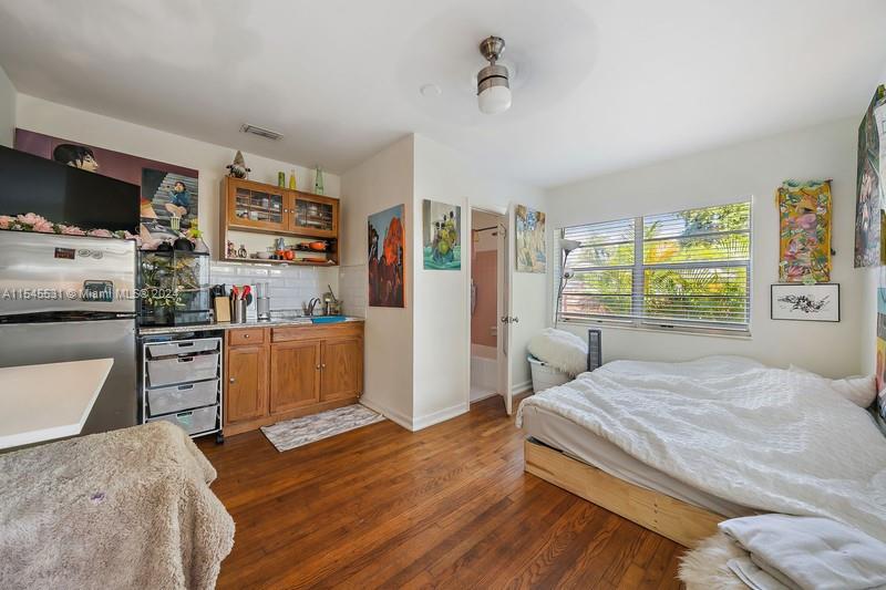 LAKE WORTH TOWN OF - Residential Income