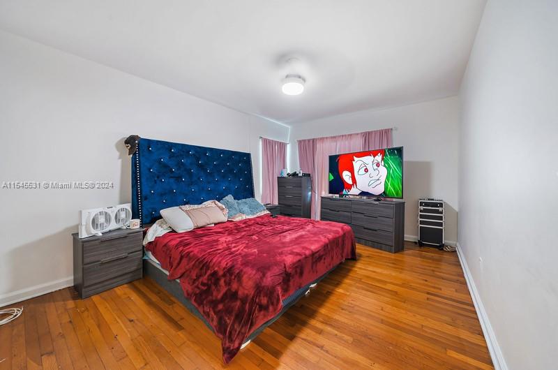 LAKE WORTH TOWN OF - Residential Income