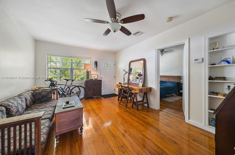 LAKE WORTH TOWN OF - Residential Income