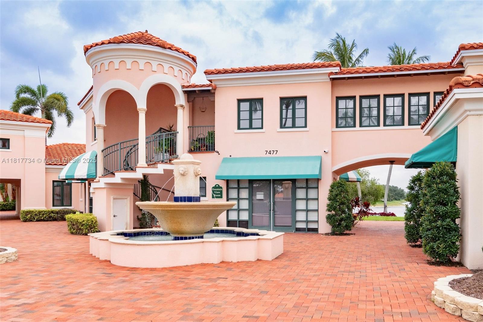 RIVERWALK 4 - Residential