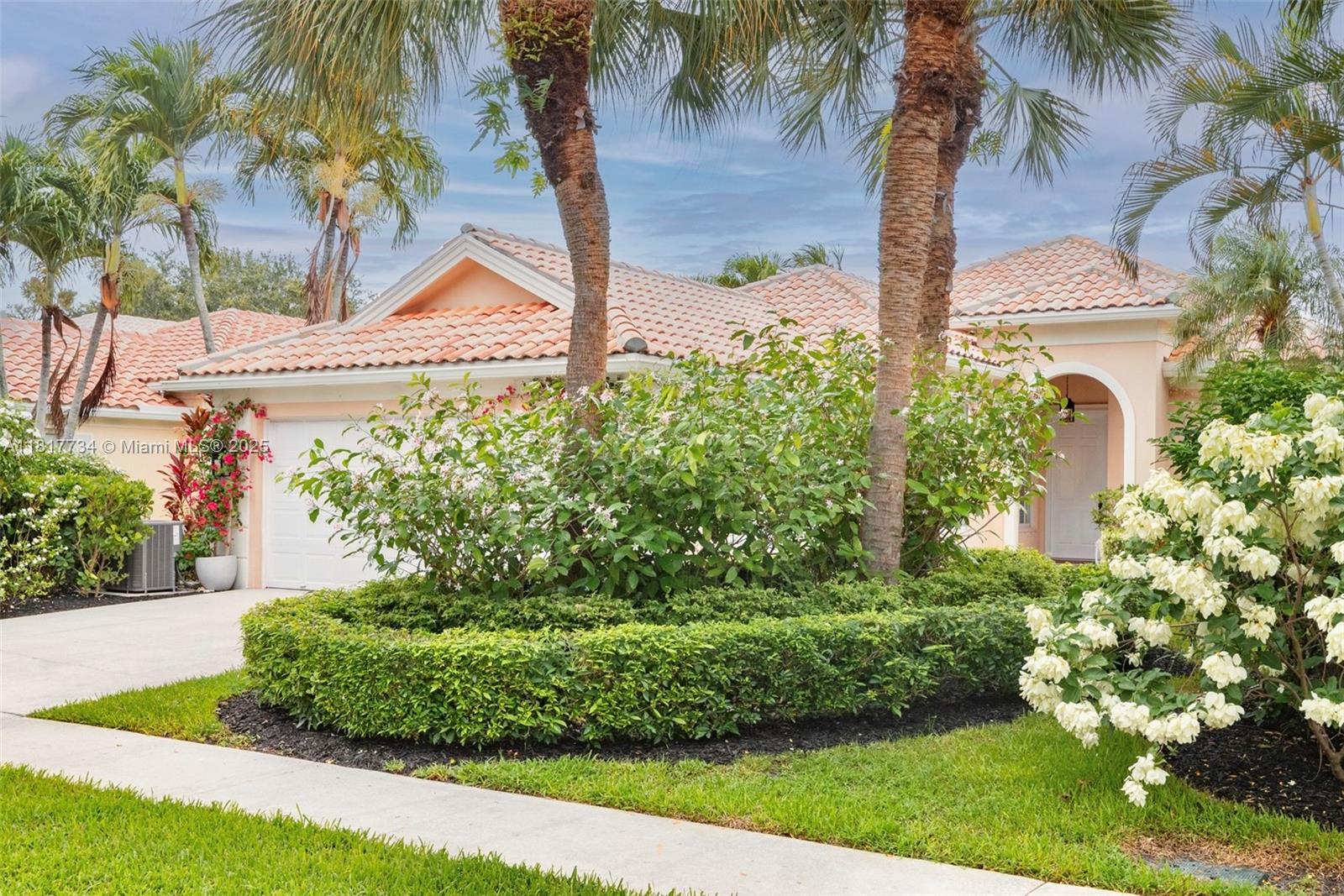 RIVERWALK 4 - Residential