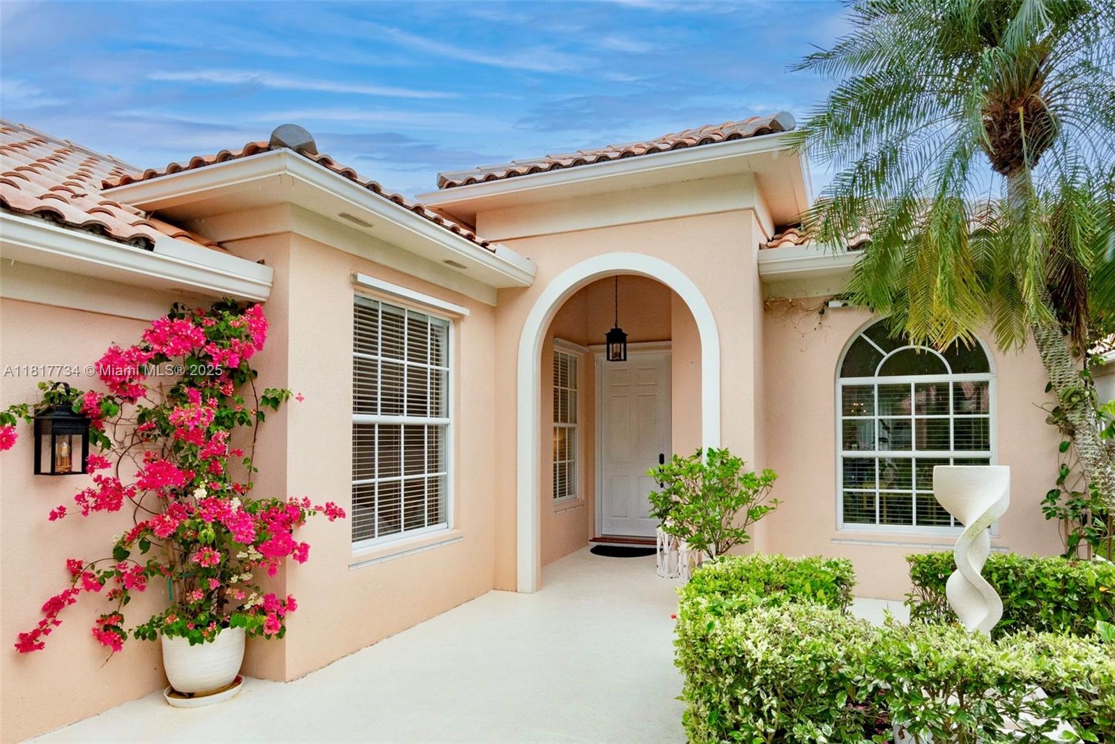 RIVERWALK 4 - Residential