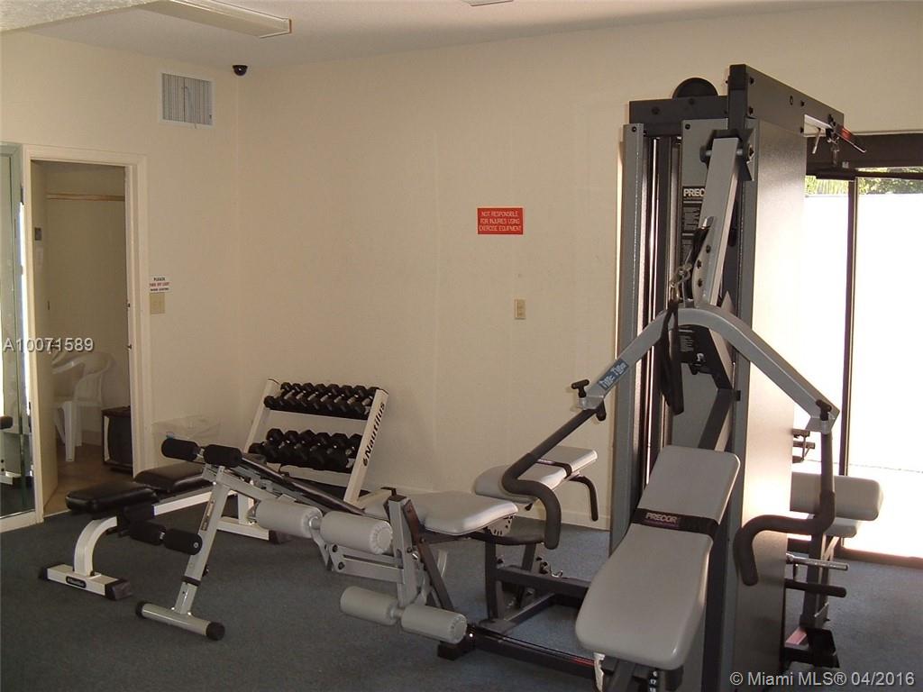 ISLAND CLUB 3 CONDO - Residential Lease