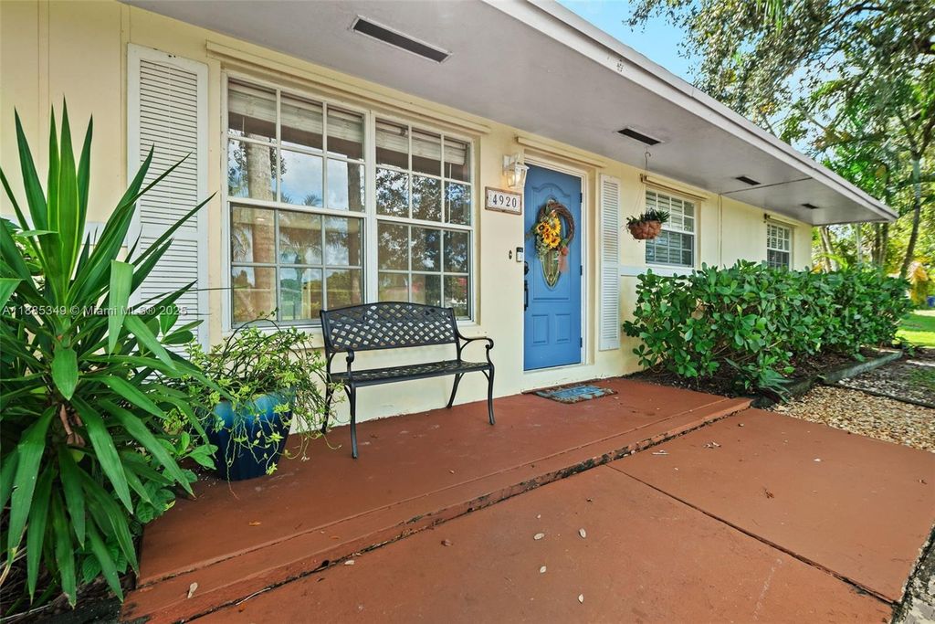 Photo of 4920 SW 167th Ave, Southwest Ranches, FL 33331 (MLS # A11885349)