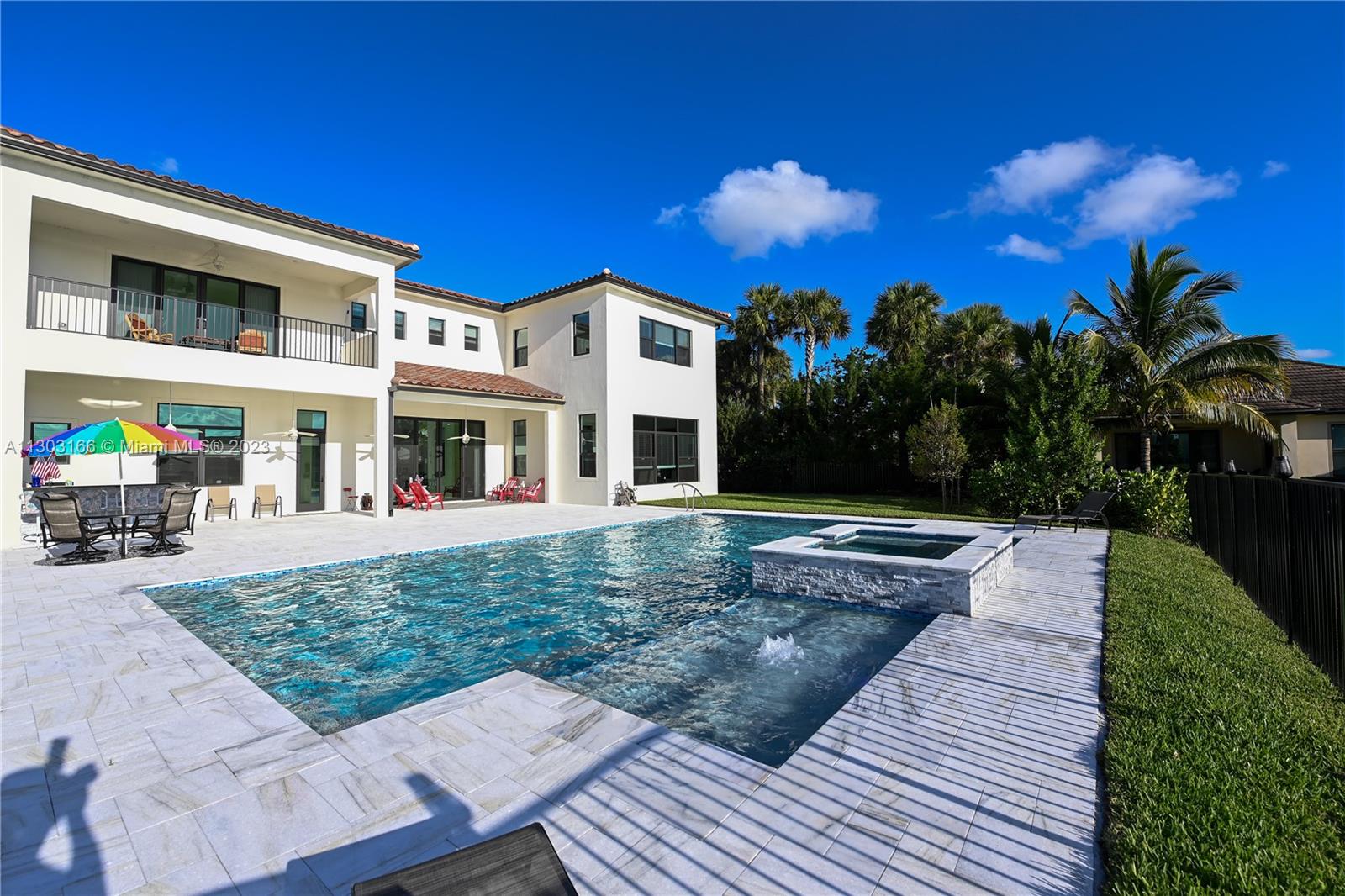 PALM MEADOWS ESTATES - Residential
