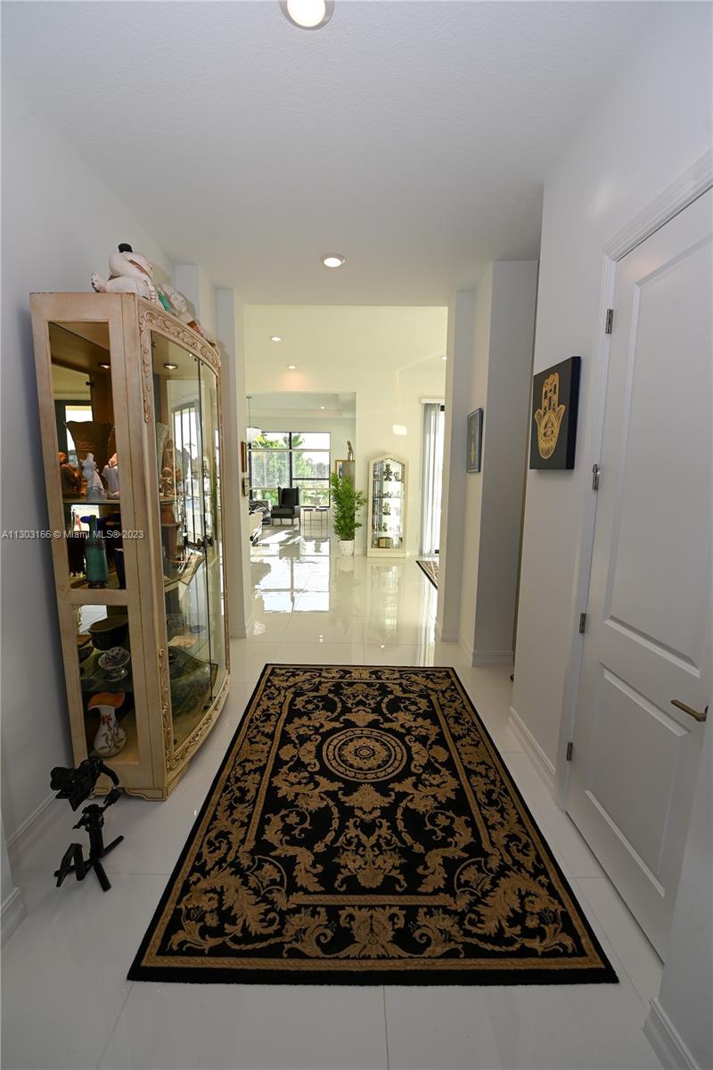 PALM MEADOWS ESTATES - Residential
