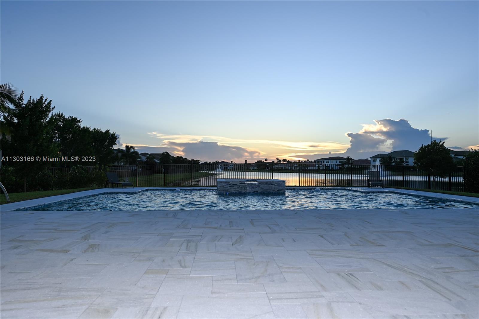 PALM MEADOWS ESTATES - Residential