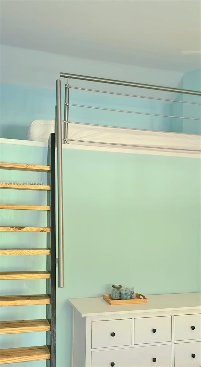 LE PHARE KEY BISCAYNE CON - Residential Lease