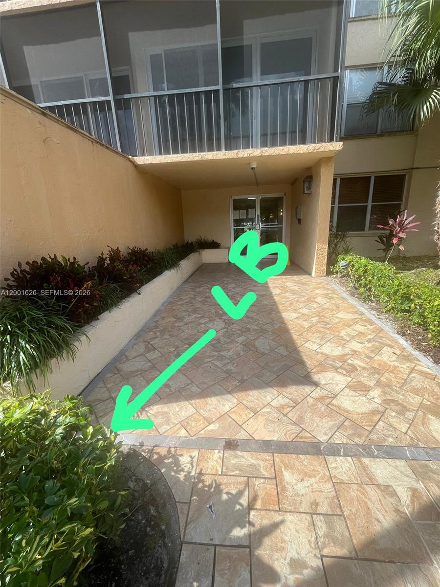 CONDOMINIUM 1 OF ENVIRON - Residential