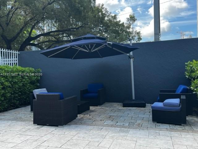 MADISON DOWNTOWN CONDO - Residential