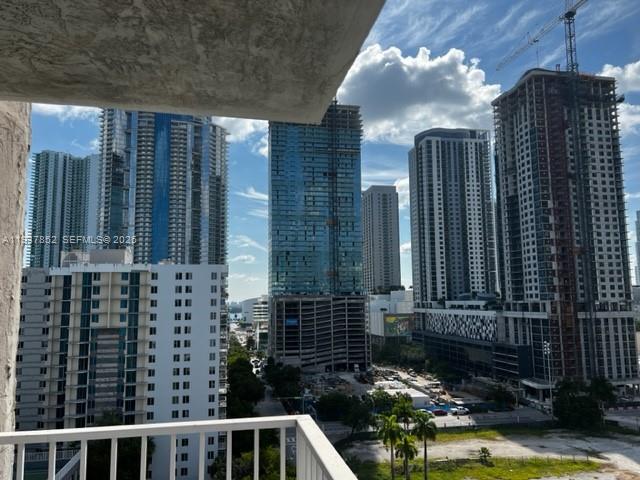 MADISON DOWNTOWN CONDO - Residential