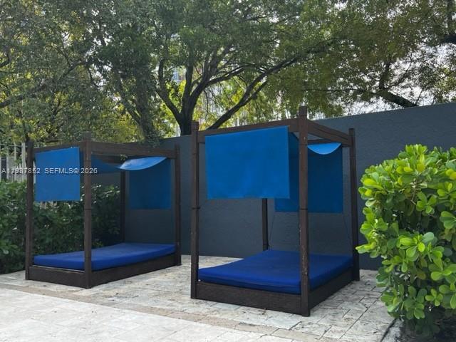 MADISON DOWNTOWN CONDO - Residential