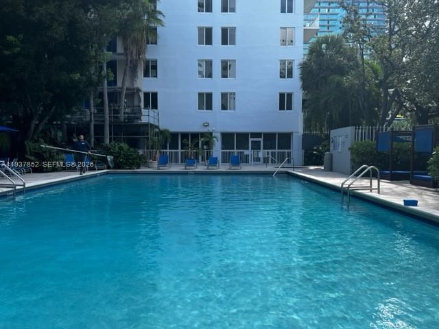 MADISON DOWNTOWN CONDO - Residential