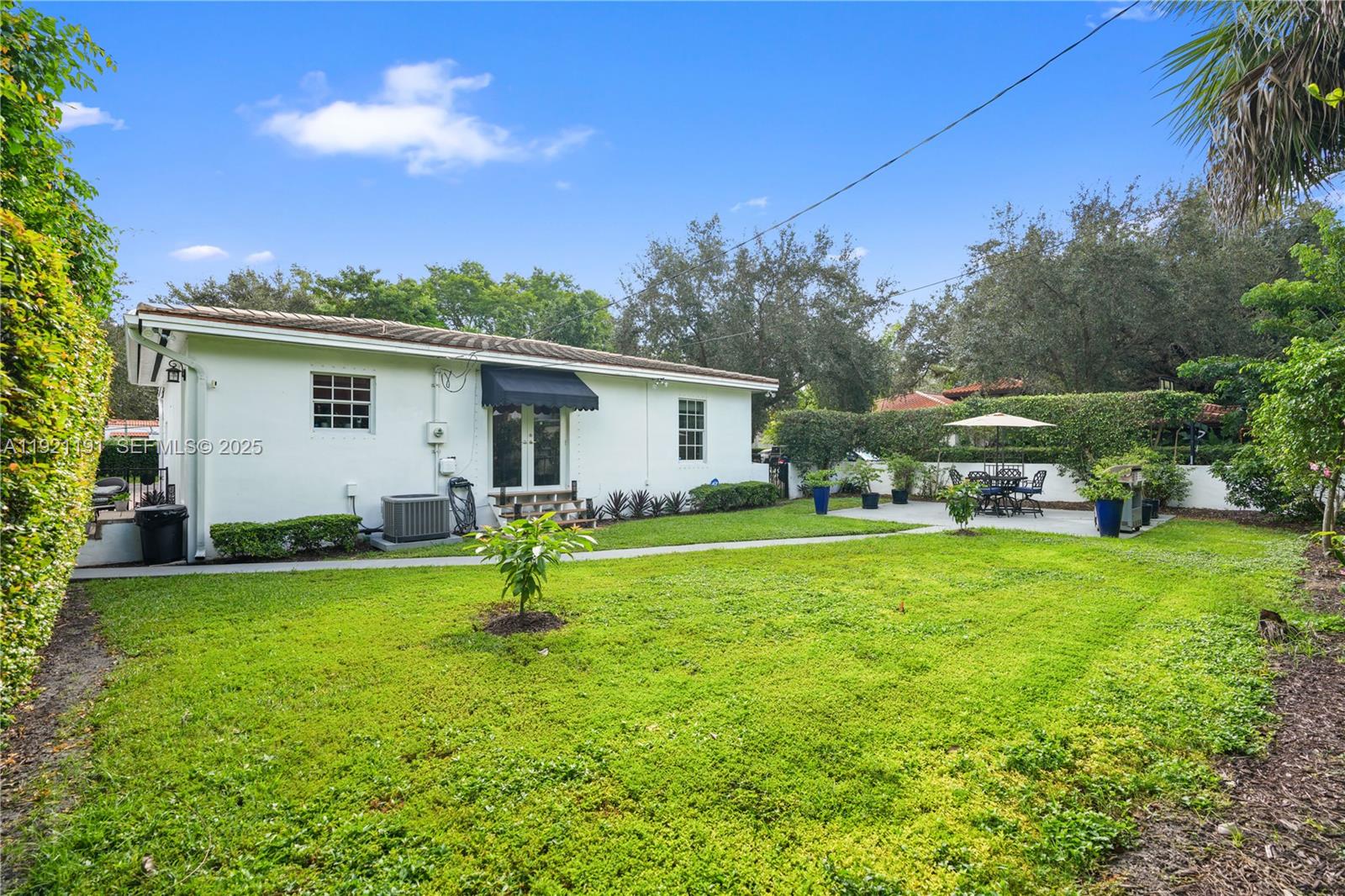 TAMIAMI PLACE PLAN 2 - Residential Lease