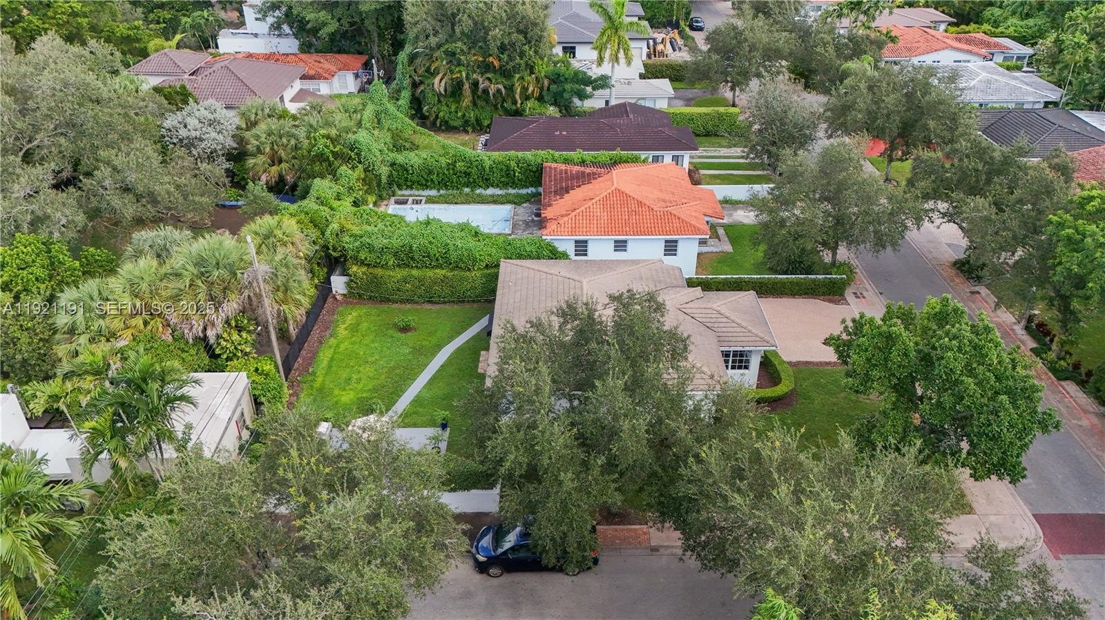 TAMIAMI PLACE PLAN 2 - Residential Lease