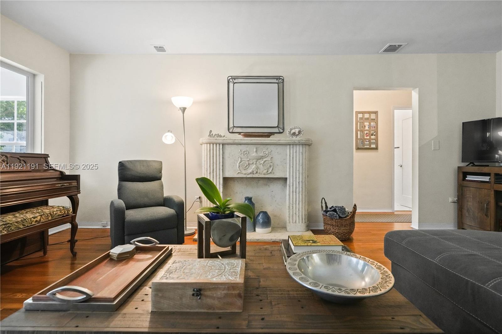 TAMIAMI PLACE PLAN 2 - Residential Lease