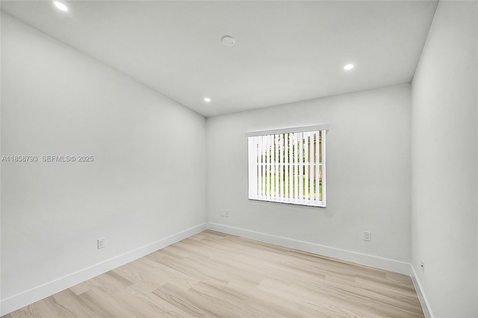 MONTEREY ON THE LAKE - Residential