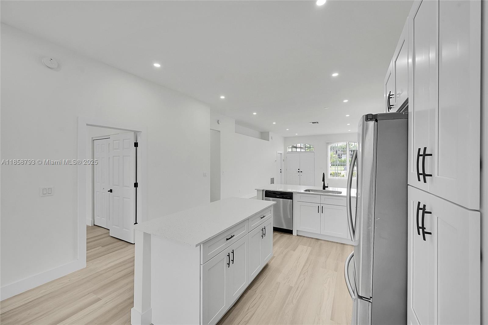 MONTEREY ON THE LAKE - Residential