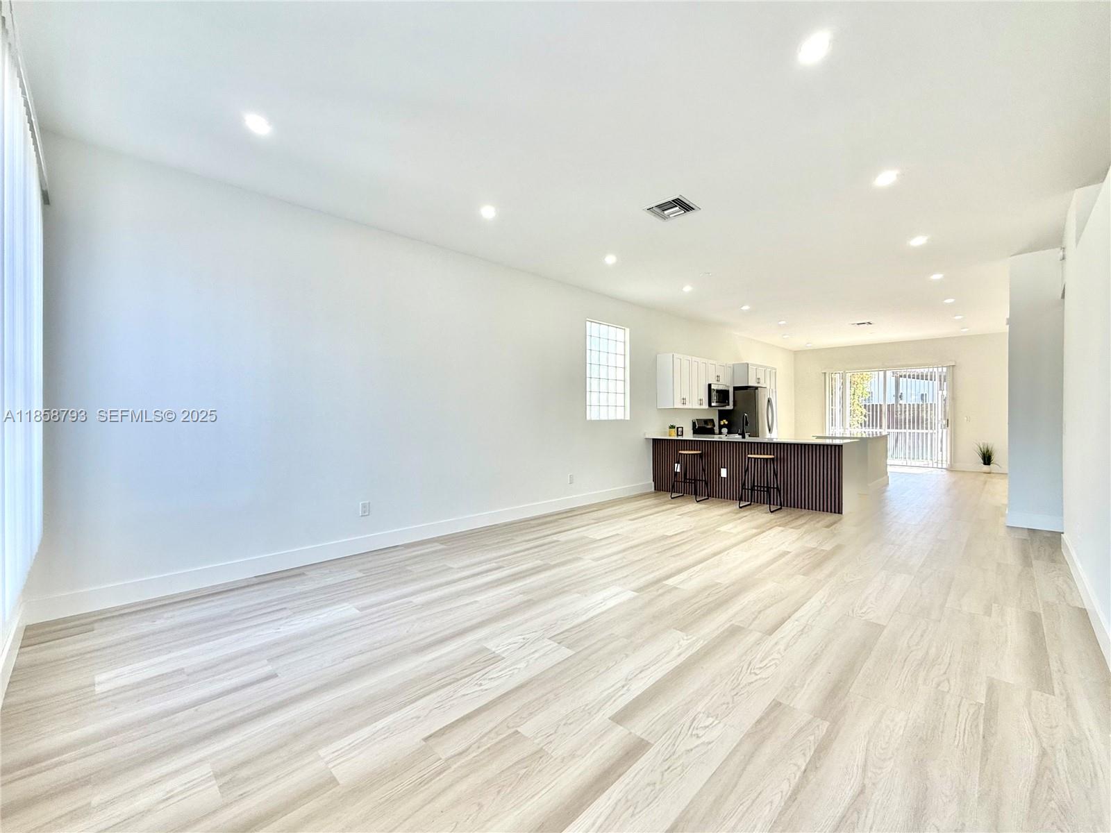 MONTEREY ON THE LAKE - Residential