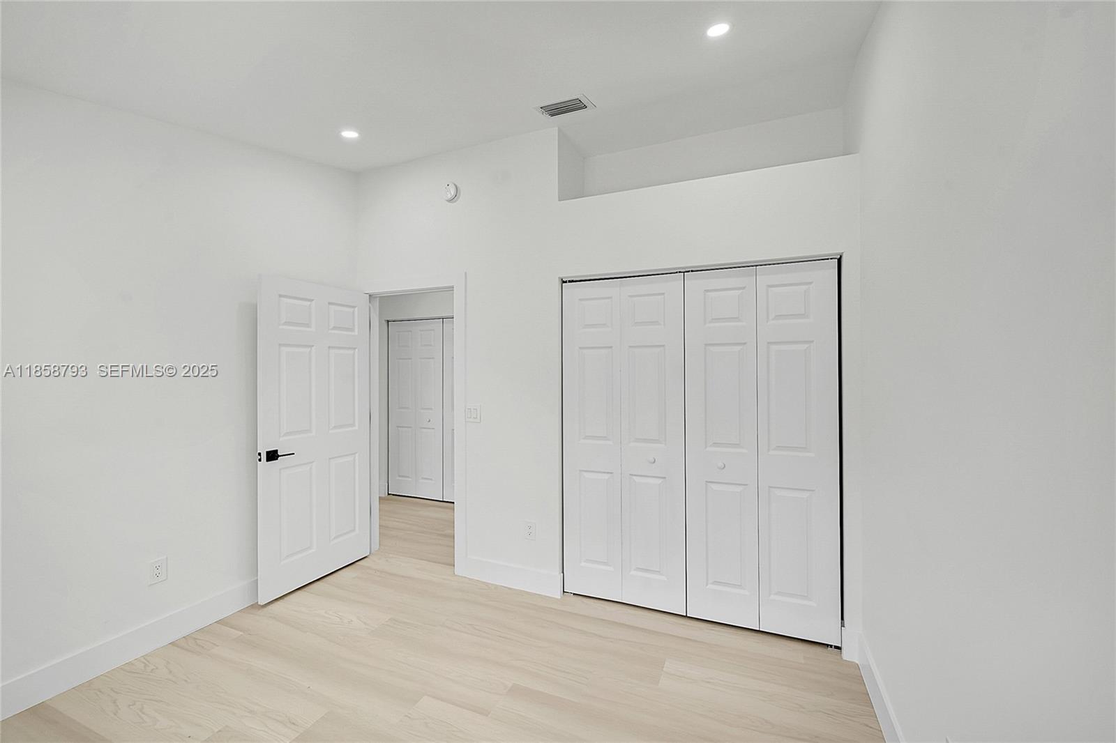 MONTEREY ON THE LAKE - Residential