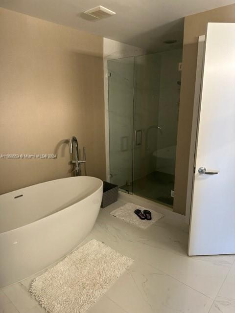 THE HARBOUR SOUTH CONDO - Residential Lease