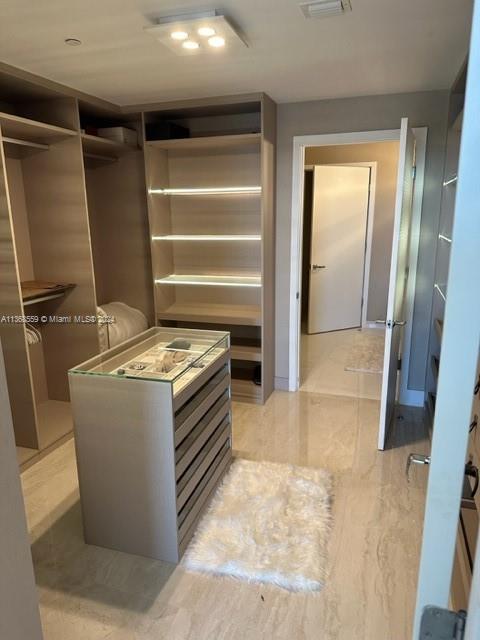 THE HARBOUR SOUTH CONDO - Residential Lease