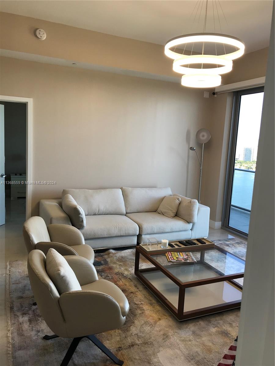 THE HARBOUR SOUTH CONDO - Residential Lease