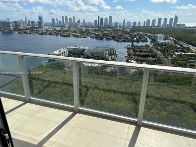 THE HARBOUR SOUTH CONDO - Residential Lease