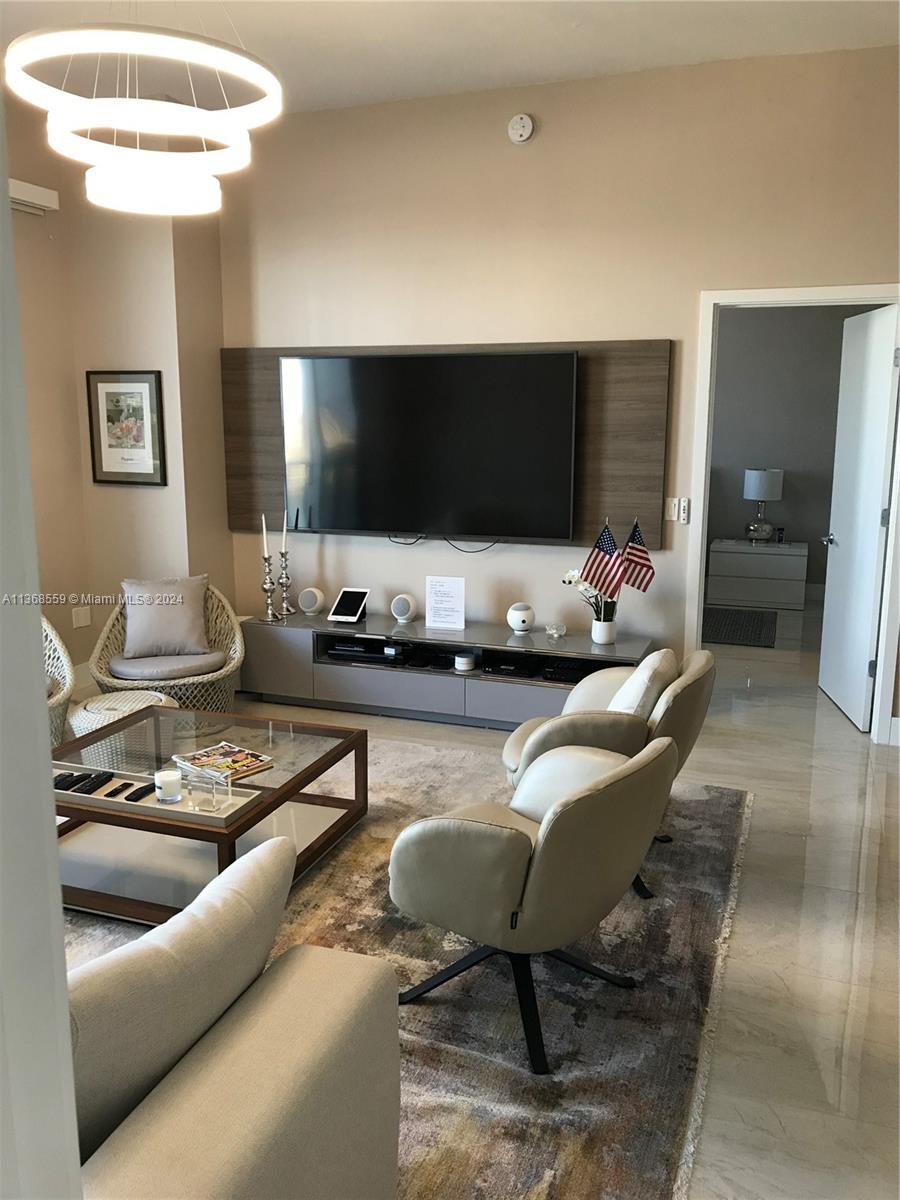 THE HARBOUR SOUTH CONDO - Residential Lease