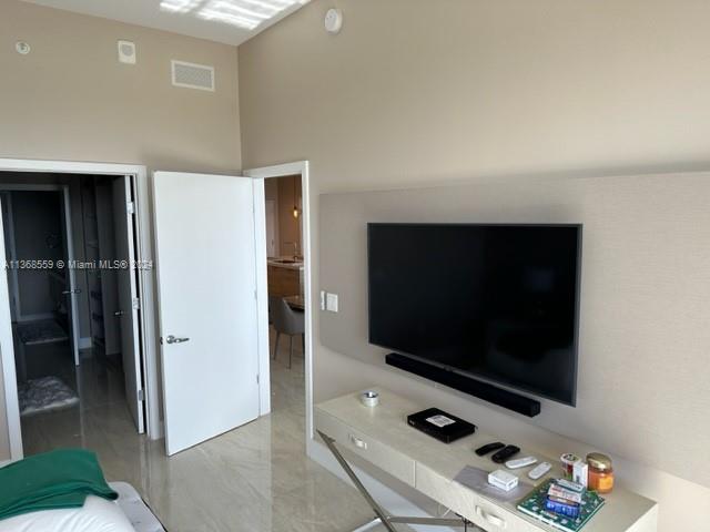 THE HARBOUR SOUTH CONDO - Residential Lease