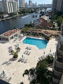 TURNBERRY ISLE SOUTH COND - Residential