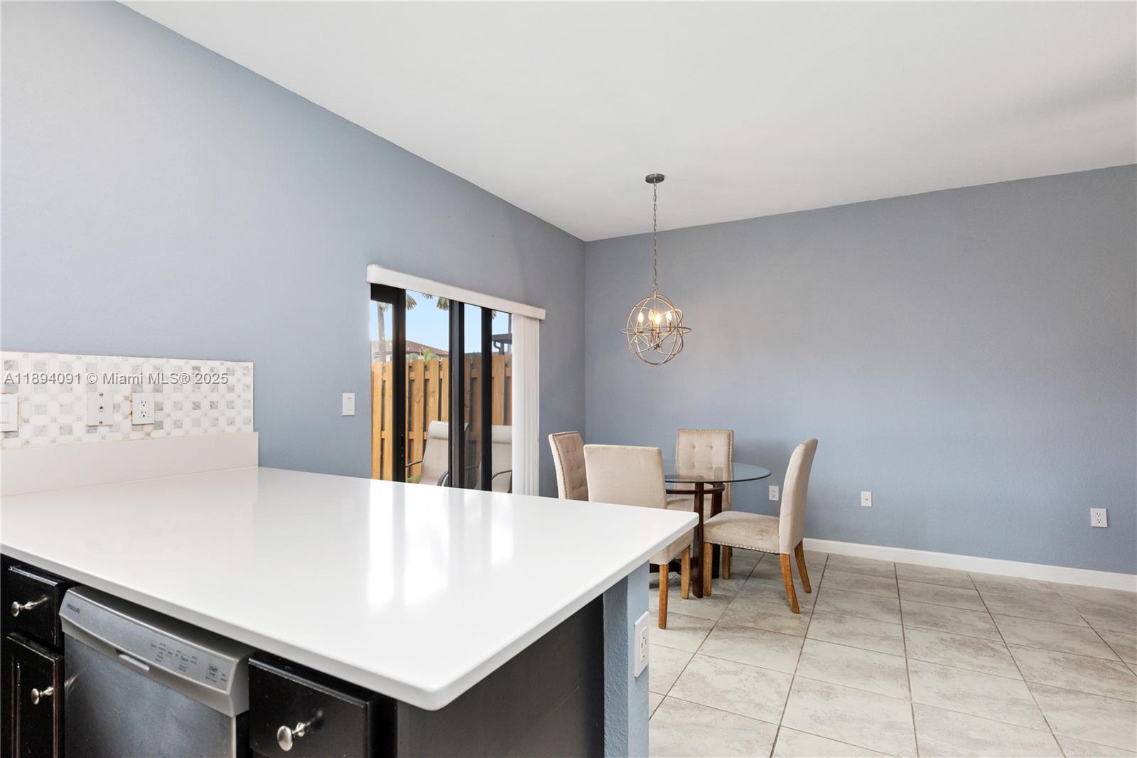 COCO PALM VILLAS - Residential
