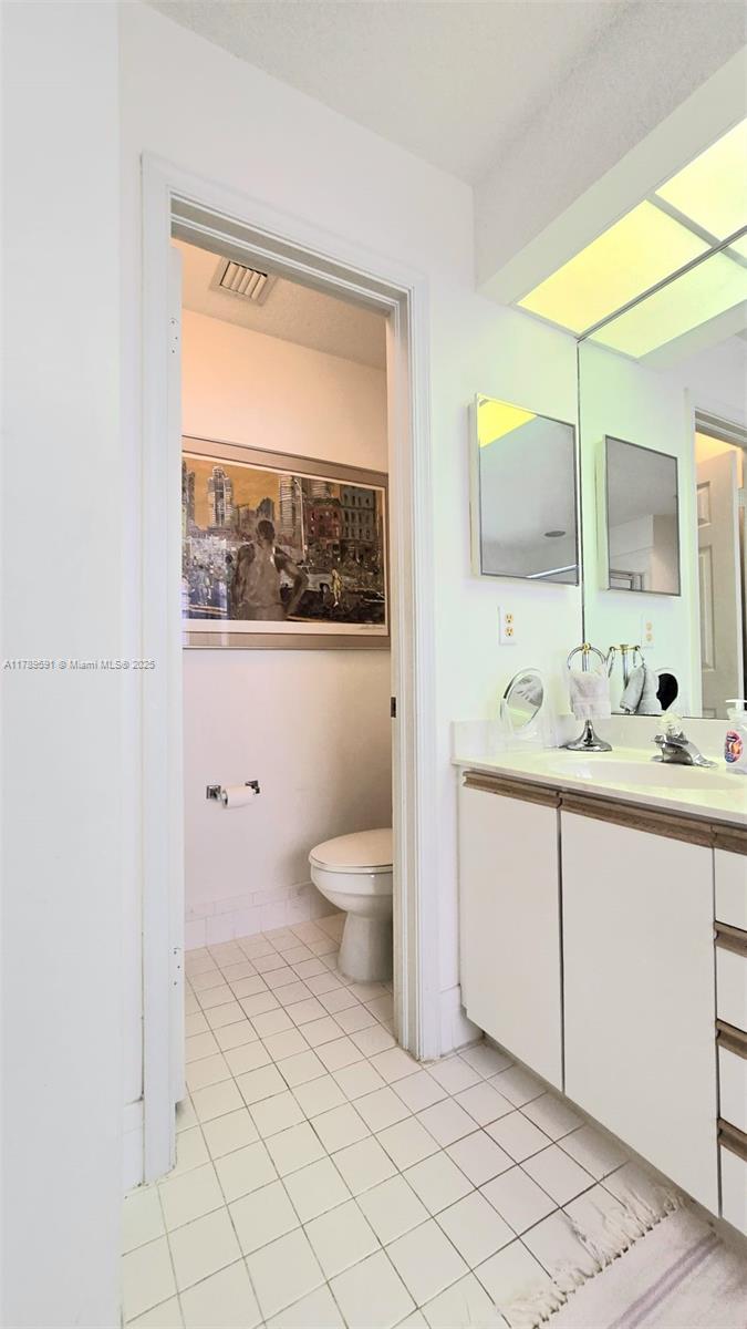 CENTRAL PARK LAKE - Residential