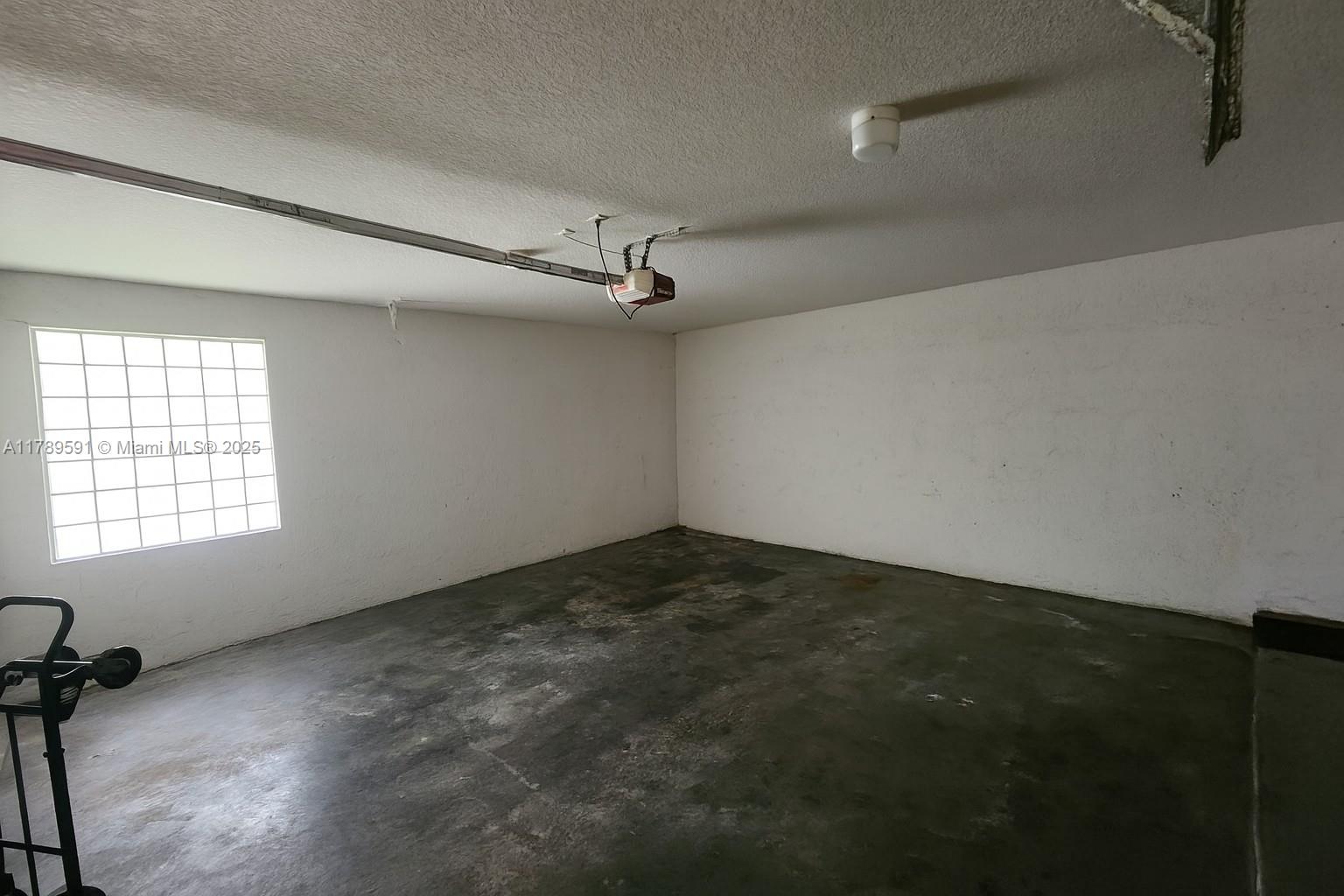 CENTRAL PARK LAKE - Residential