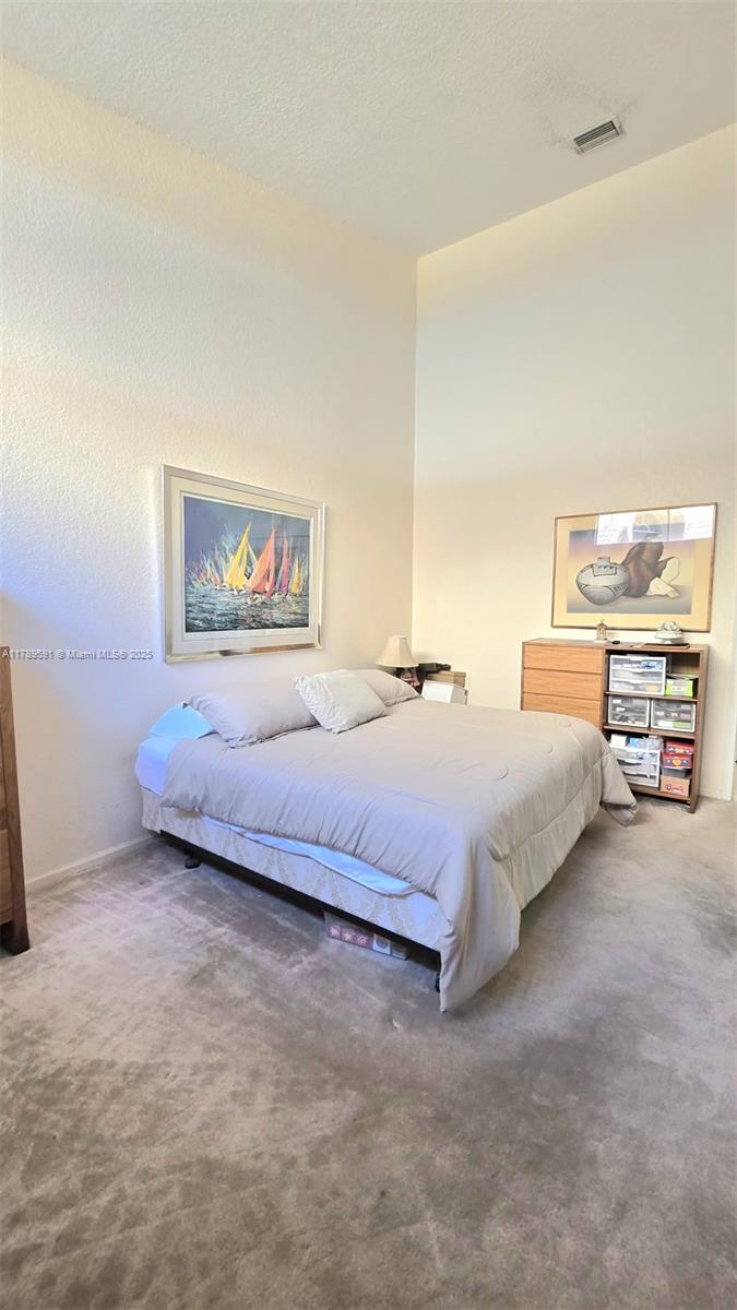 CENTRAL PARK LAKE - Residential
