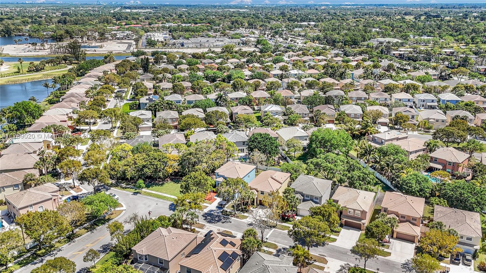 MADISON GREEN 1 PARS A, H - Residential