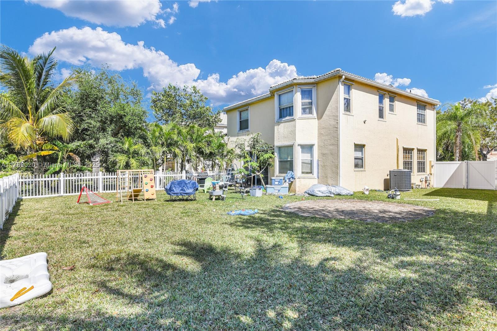 MADISON GREEN 1 PARS A, H - Residential