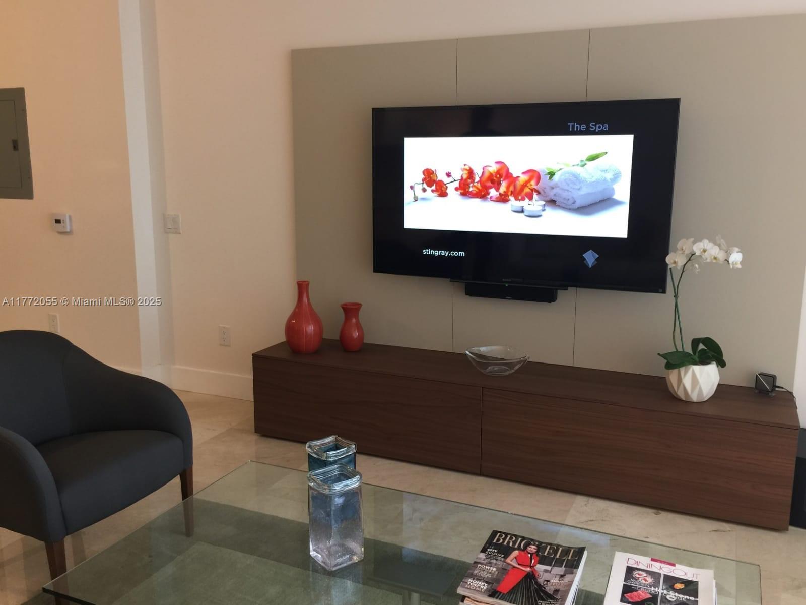 1300 Brickell Bay Dr 1107