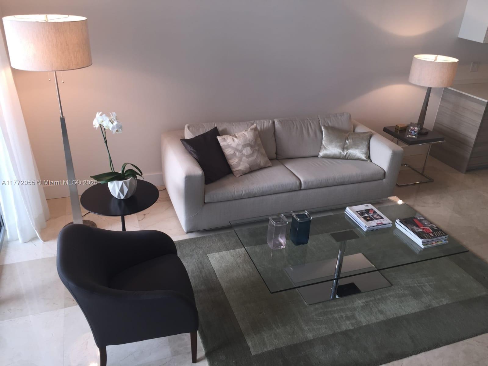 1300 Brickell Bay Dr 1107