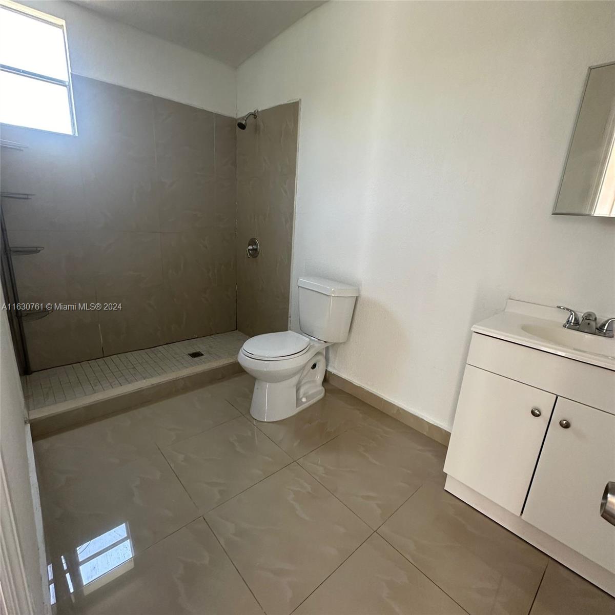Rental Property at Address Not Disclosed, Miami Gardens, Broward County, Florida - Bedrooms: 1 
Bathrooms: 1  - $1,500 MO.